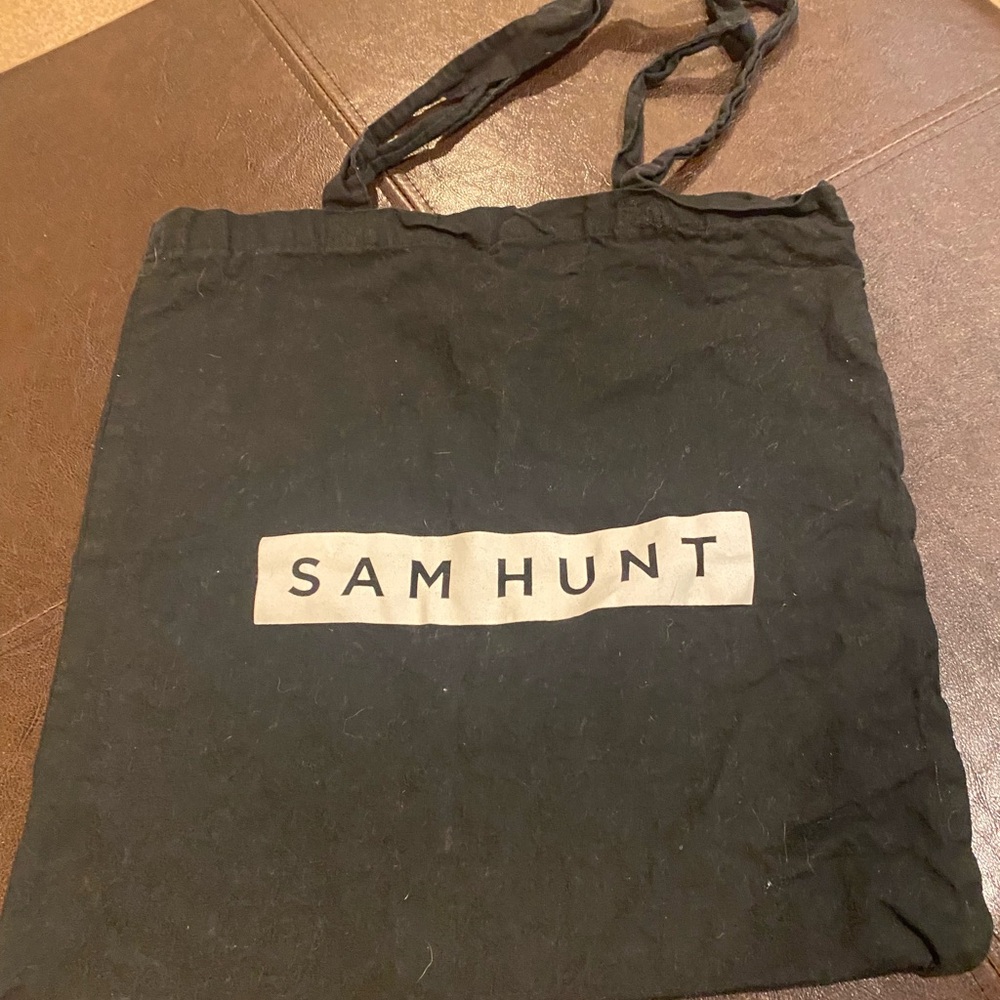 Vintage Sam Hunt Cloth Bag Black, has been washed and has fuzz